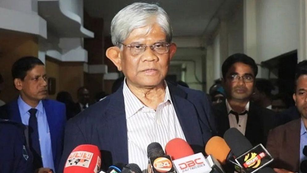 উপদেষ্টা ড. সালেহউদ্দিন আহমেদ।