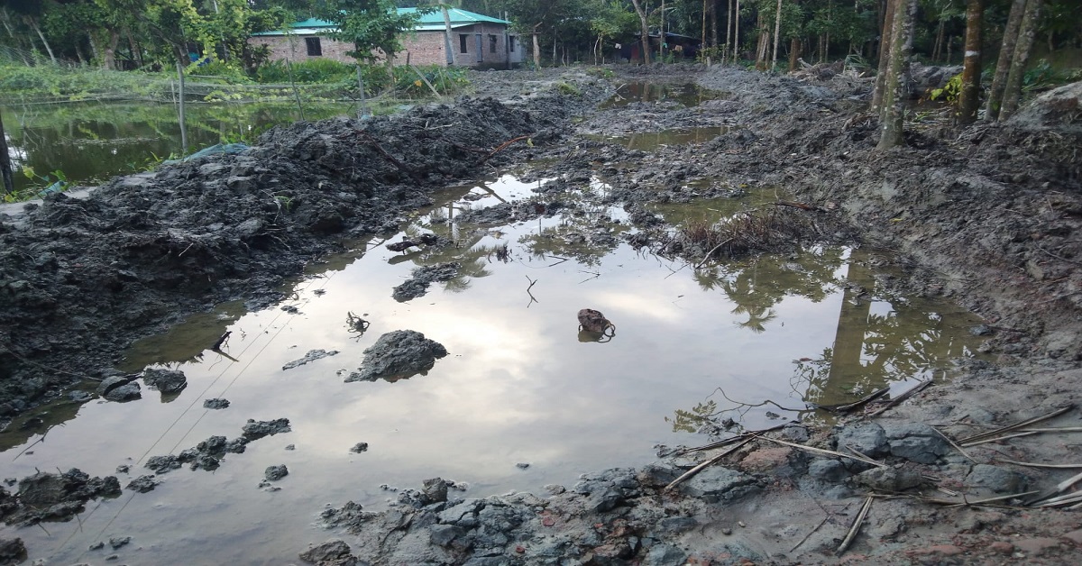 বিআরডিবির জমিতে সড়ক নির্মাণ, জানে না অফিস